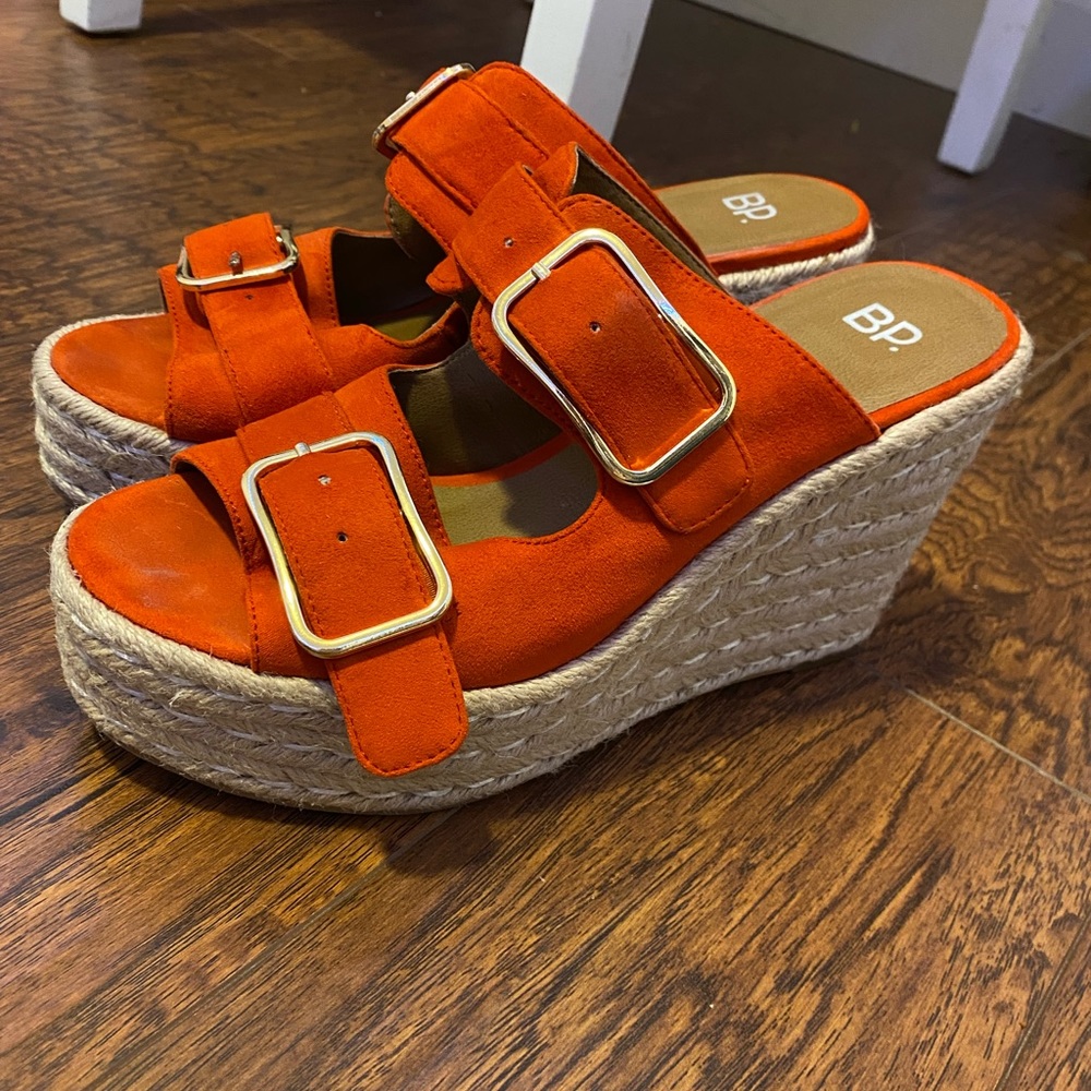 BP. HEELED SANDALS